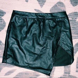 leather envelope skirt (xs/s)